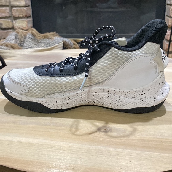 Under Armour Curry 3 Z7 'White Black' 3026623-100 Size 7Y - Picture 8 of 8